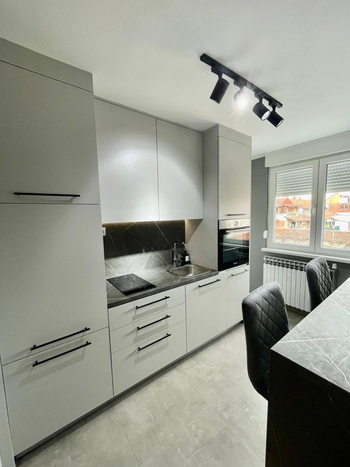 Apartman Loft 72 Slavonski Brod Exterior photo